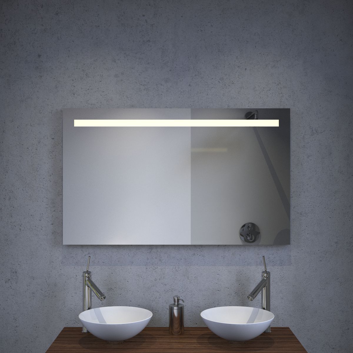 Badkamer spiegel met stopcontact, verlichting en spiegel verwarming ... Badkamer spiegel met stopcontact, verlichting en spiegel verwarming ...