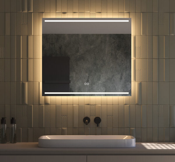 Deze praktische en fraaie 80 cm brede spiegel voor in de badkamer is van alle gemakken voorzien, zoals: geïntegreerde verlichting en verwarming, dimfunctie, instelbare lichtkleur en dubbele touch bediening