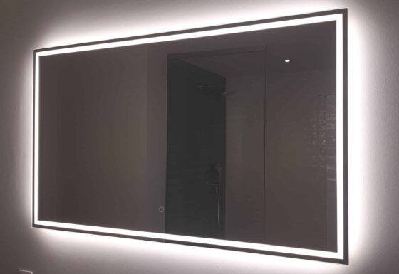 Rechthoekige badkamer spiegel met led verlichting