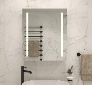 Praktische badkamerspiegelkast met verlichting en handige spiegelverwarming