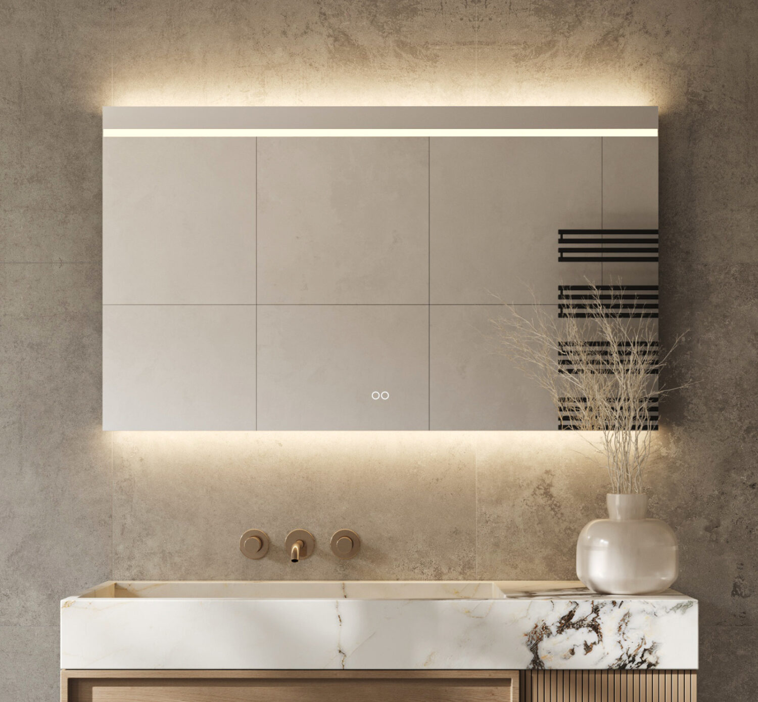 Deze fraaie spiegel van 120 cm breed en 70 cm hoog is van alle gemakken voorzien, zoals verlichting met dimfunctie + instelbare lichtkleur en spiegelverwarming