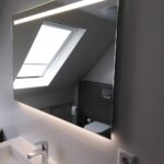 Spiegel met Led verlichting witte badkamer
