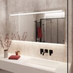 De spiegel is gebouwd op een luxe en strak afgewerkt aluminium achterframe