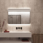 Deze LED spiegel is 100 cm breed, 70 cm hoog en slechts 3 cm diep