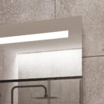 Bovenkant spiegel met ingebouwde led verlichting