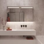 Aluminium badkamer spiegelkast met verlichting en verwarming in de deuren