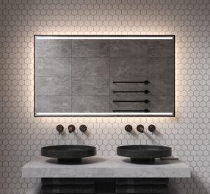 Stijlvolle badkamerspiegel omkaderd met een stijlvol mat zwart frame