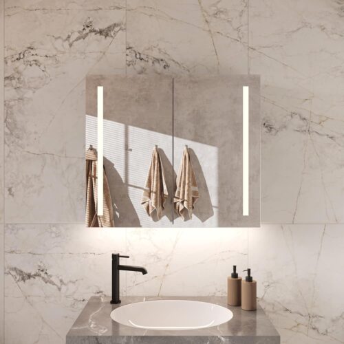 Deze alu badkamer spiegelkast is 80 cm breed en 70 cm hoog