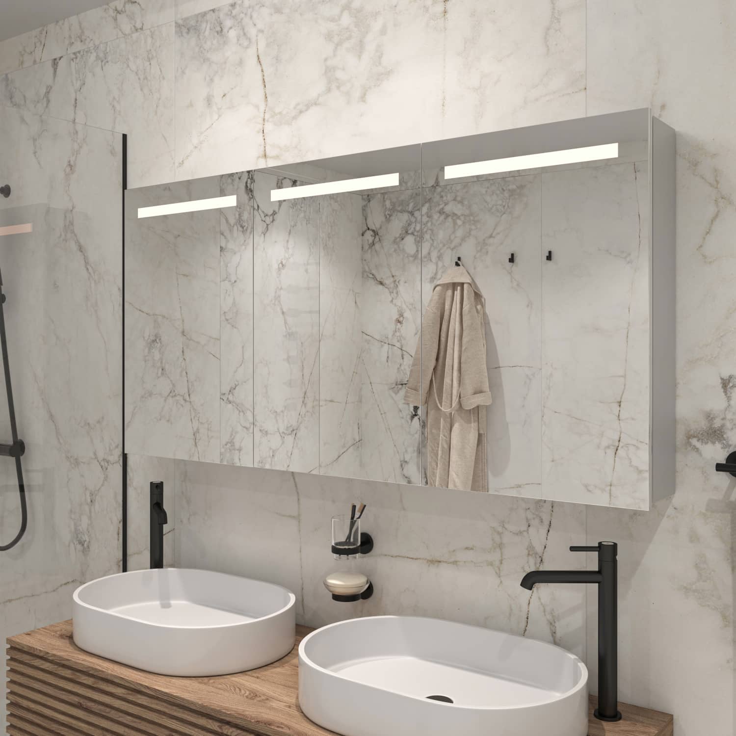 Deze alu badkamer spiegelkast is 140 cm breed en 70 cm hoog