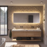 Deze fraaie badkamer spiegel met directe en indirecte verlichting is 180 cm breed, 70 cm hoog en slechts 3 cm diep