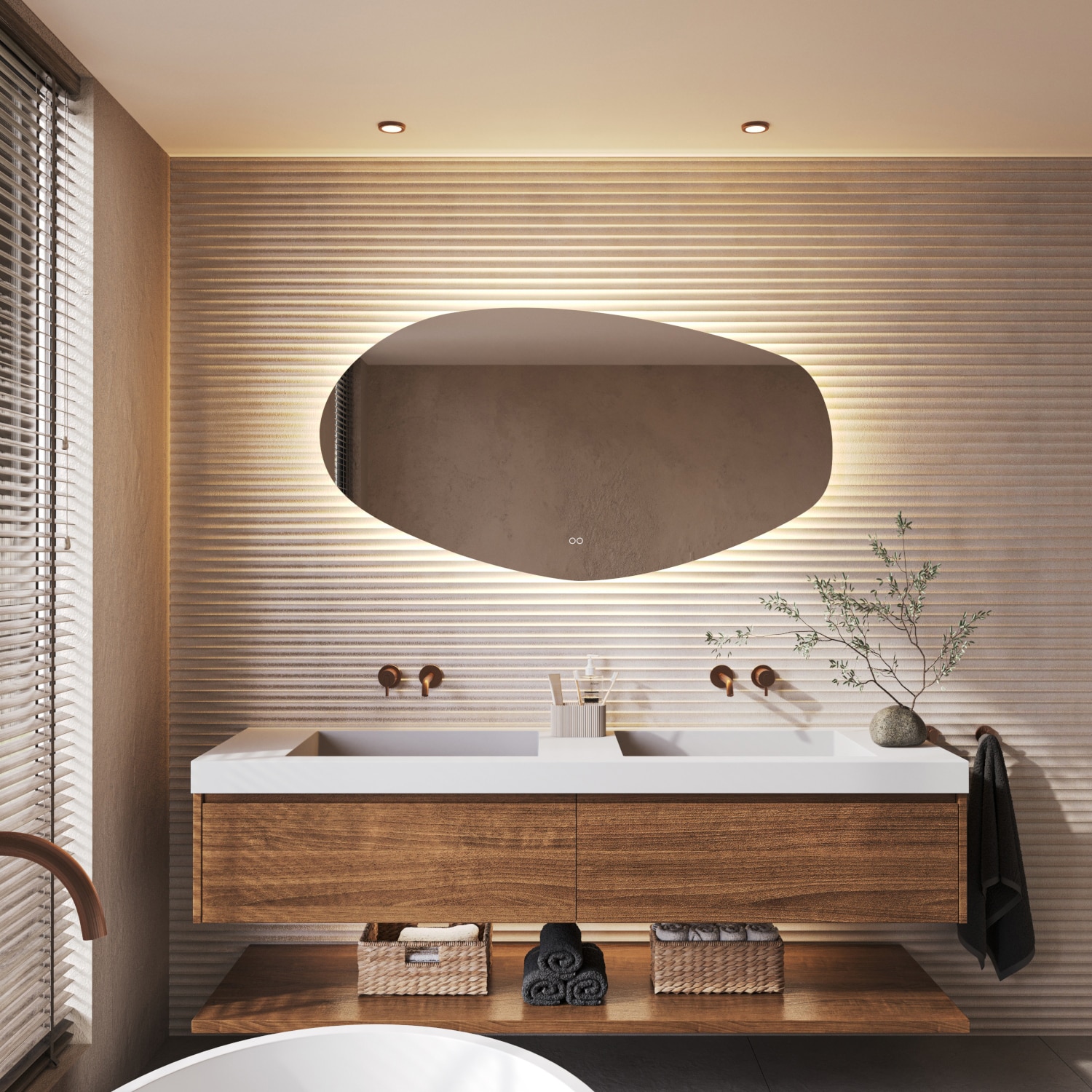 Deze trendy badkamer spiegel met organische vorm is 140 cm breed, 75 cm hoog en slechts 3 cm diep